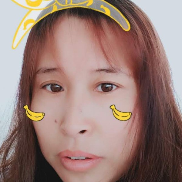 兮颜回眸单纯的照片