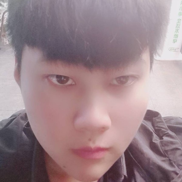 蓝星羽的照片