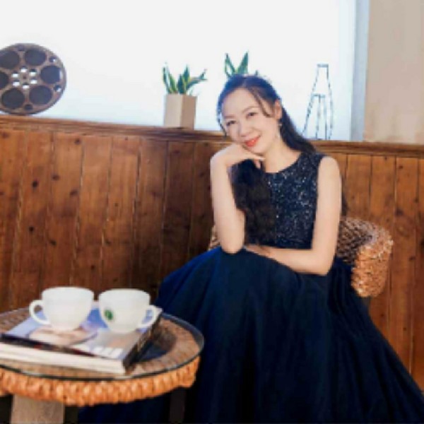 婷婷老师的照片