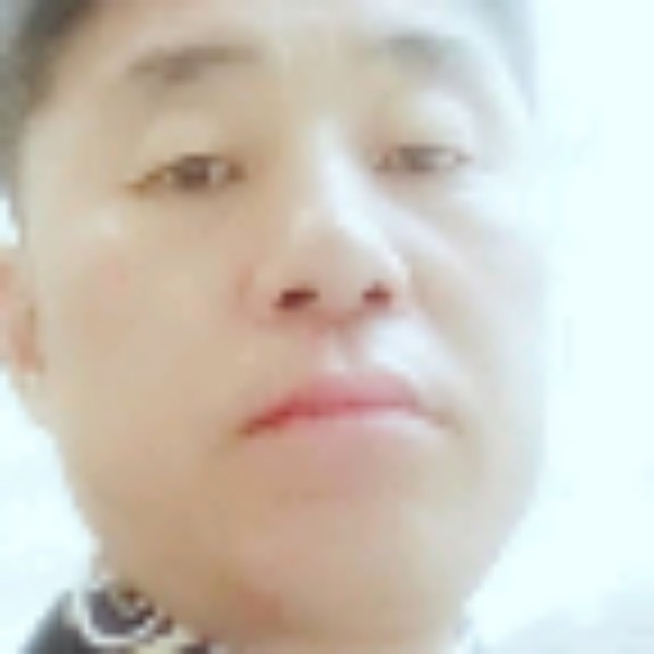 无垠爱恋百褶裙的照片