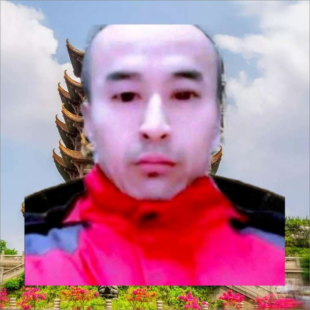 我搂着我老公亲嘴的照片