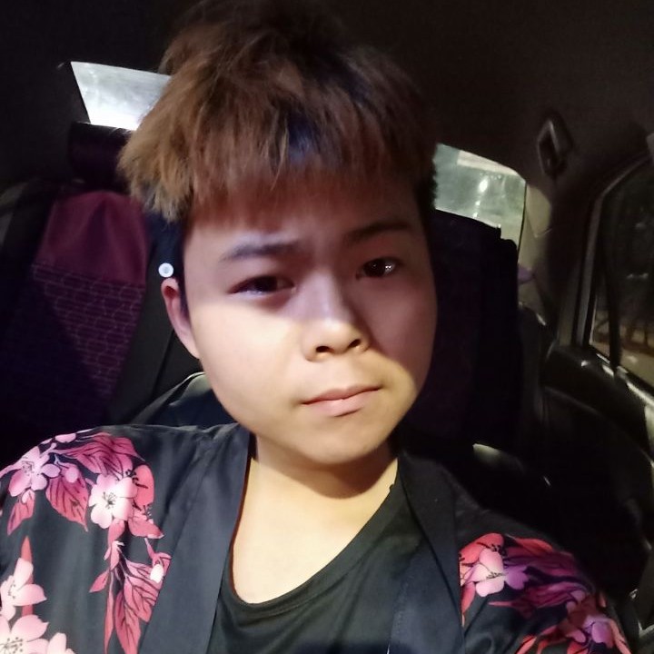 调皮漫步电源的照片