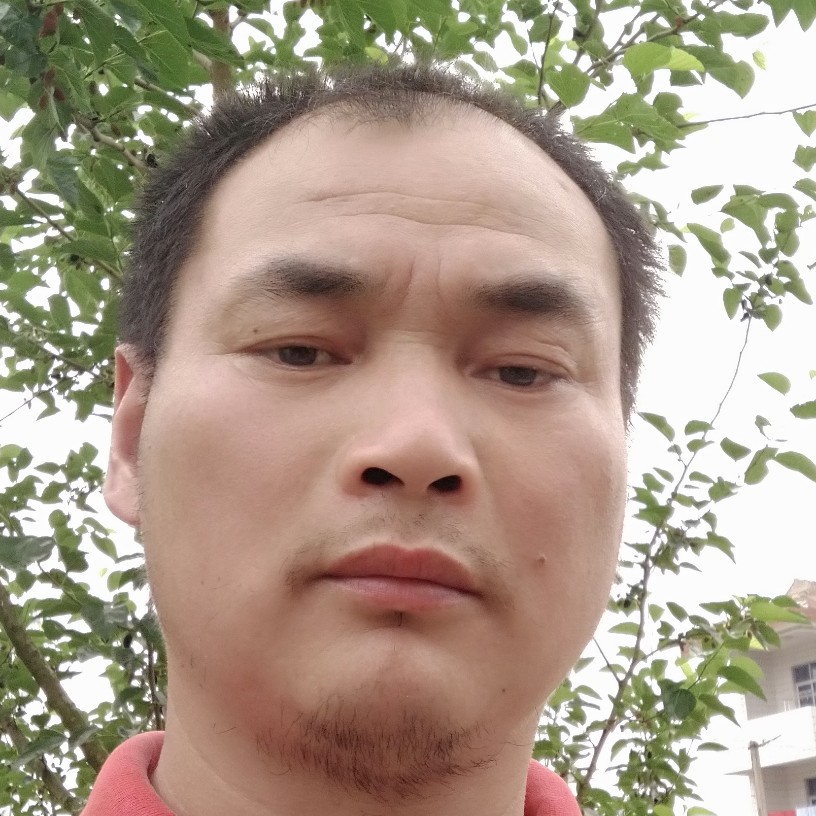 黄卫华的照片