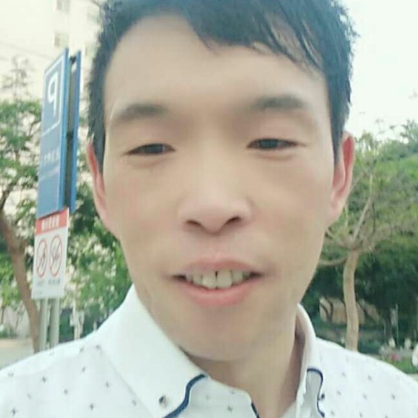 酒窝深情的照片