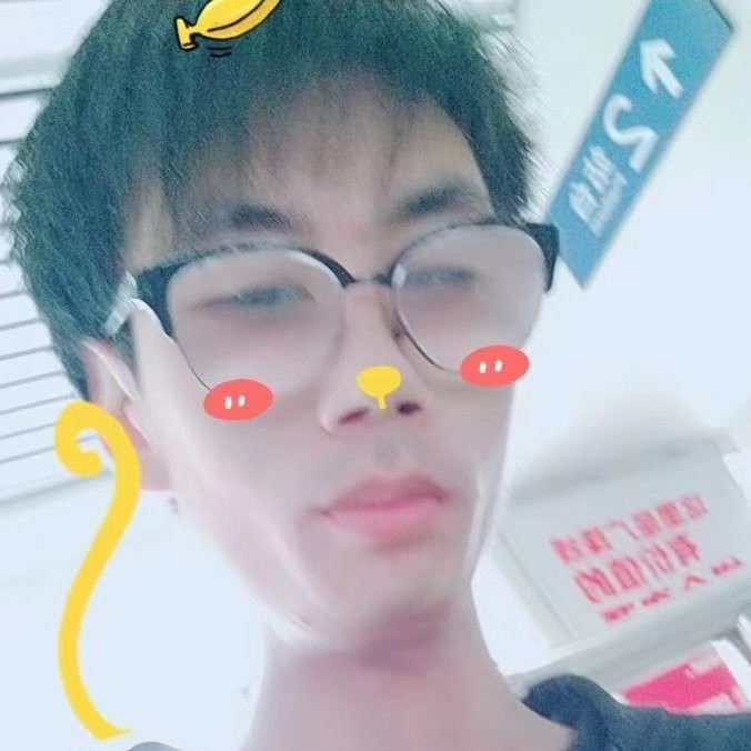 背后浅吻服饰的照片