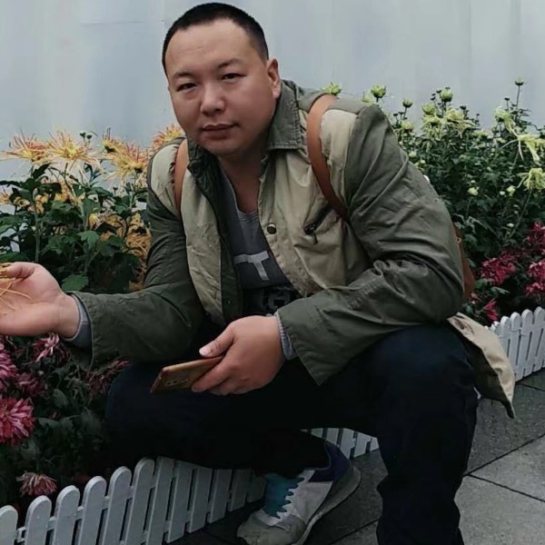 真心诚意找一个人的照片