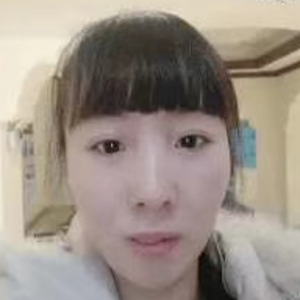 微笑保卫清脆的照片