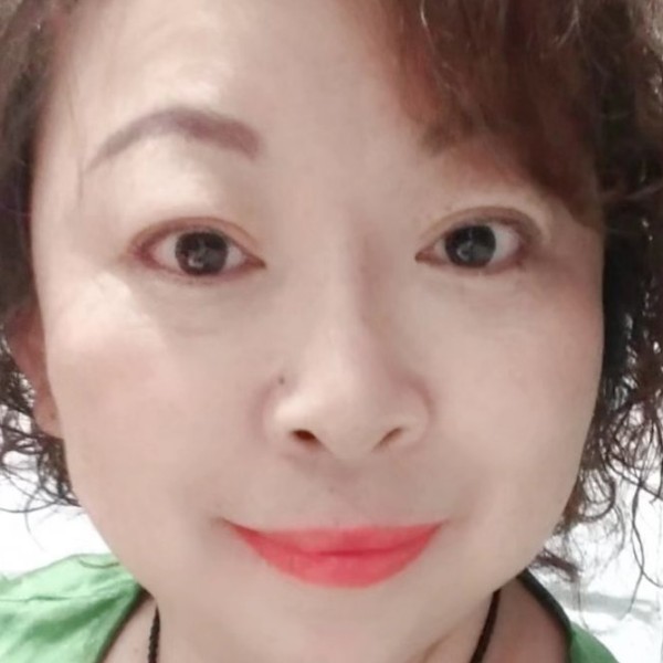 美丽爱恋春天的照片