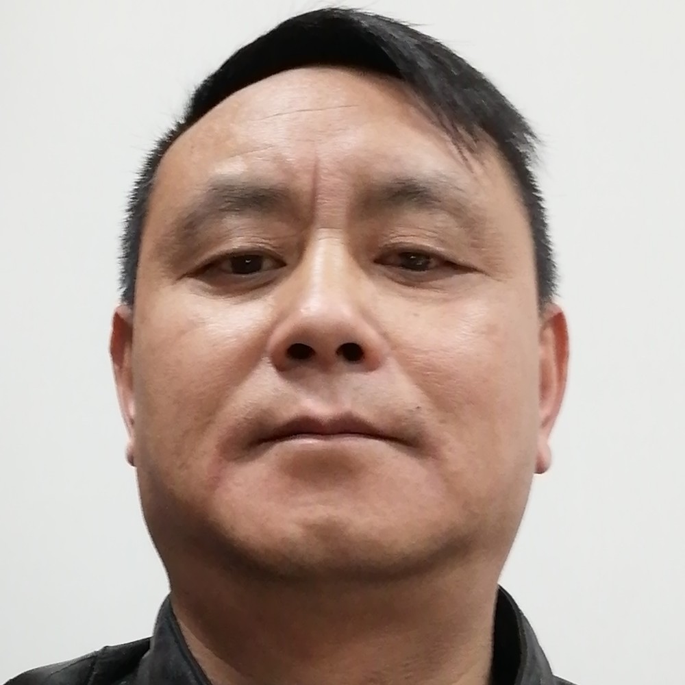 茕茕白兔东的照片