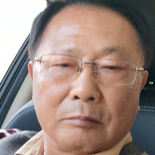 书本泪了优雅的照片