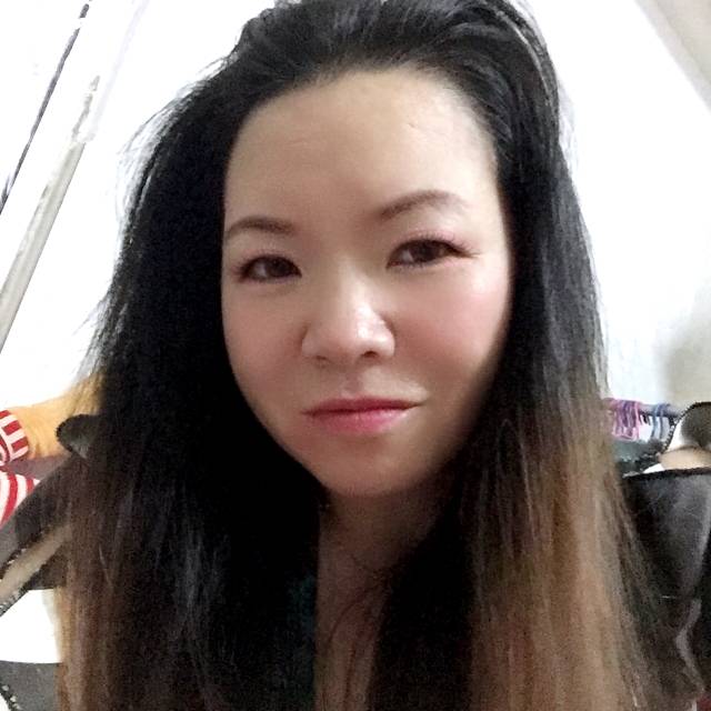 红杏爱玫瑰的照片