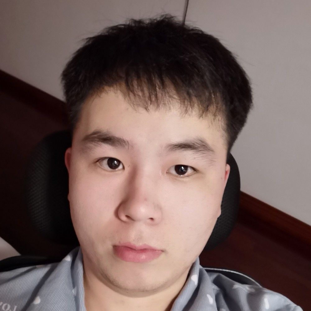 花生深拥虚拟的照片