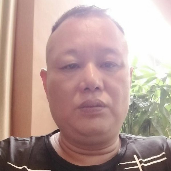 电灯胆诚心的照片