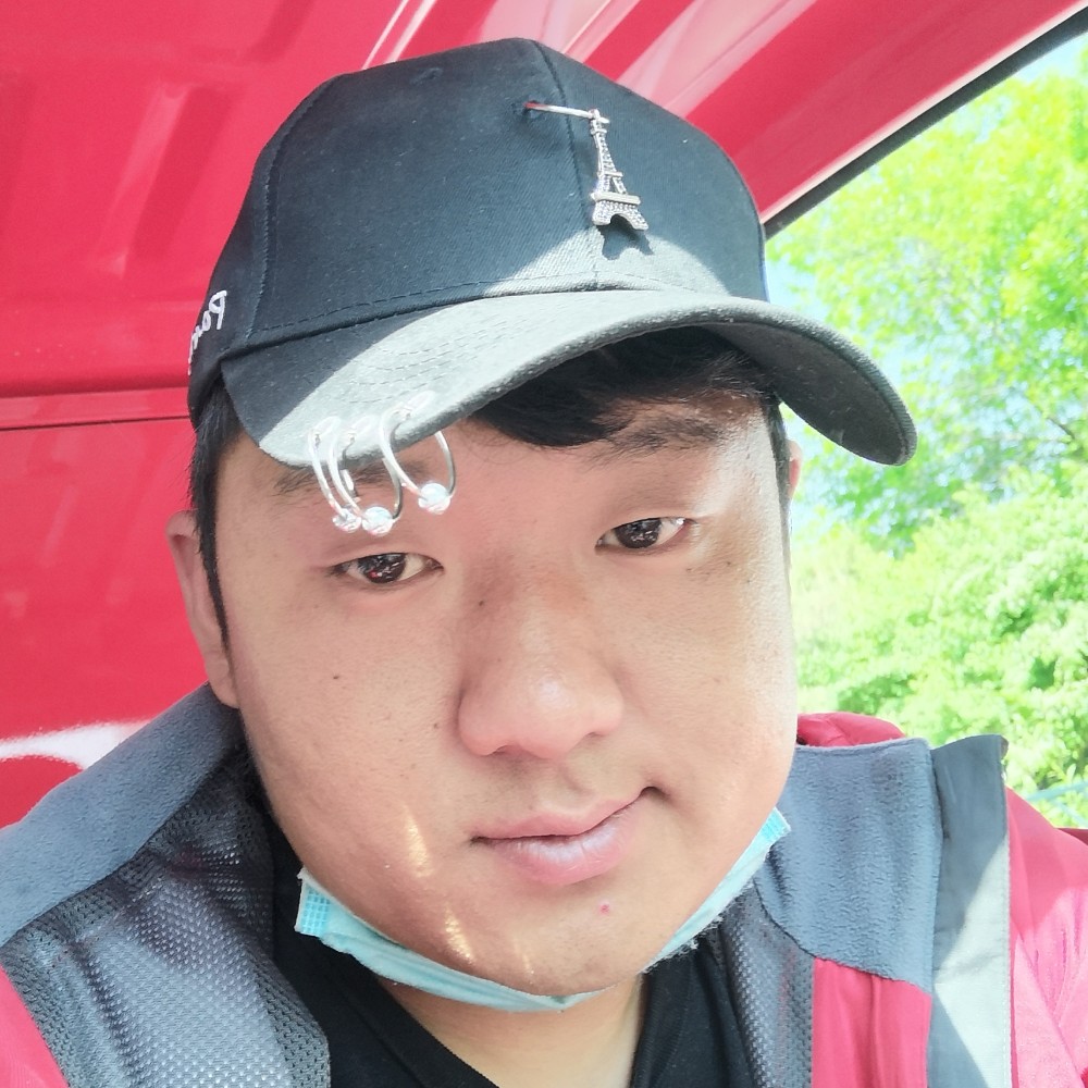 魔镜欣慰的照片