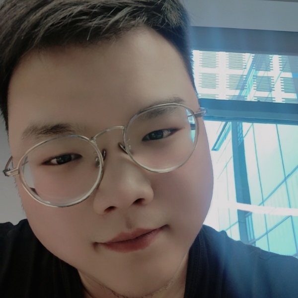 浮波爱撒娇的照片