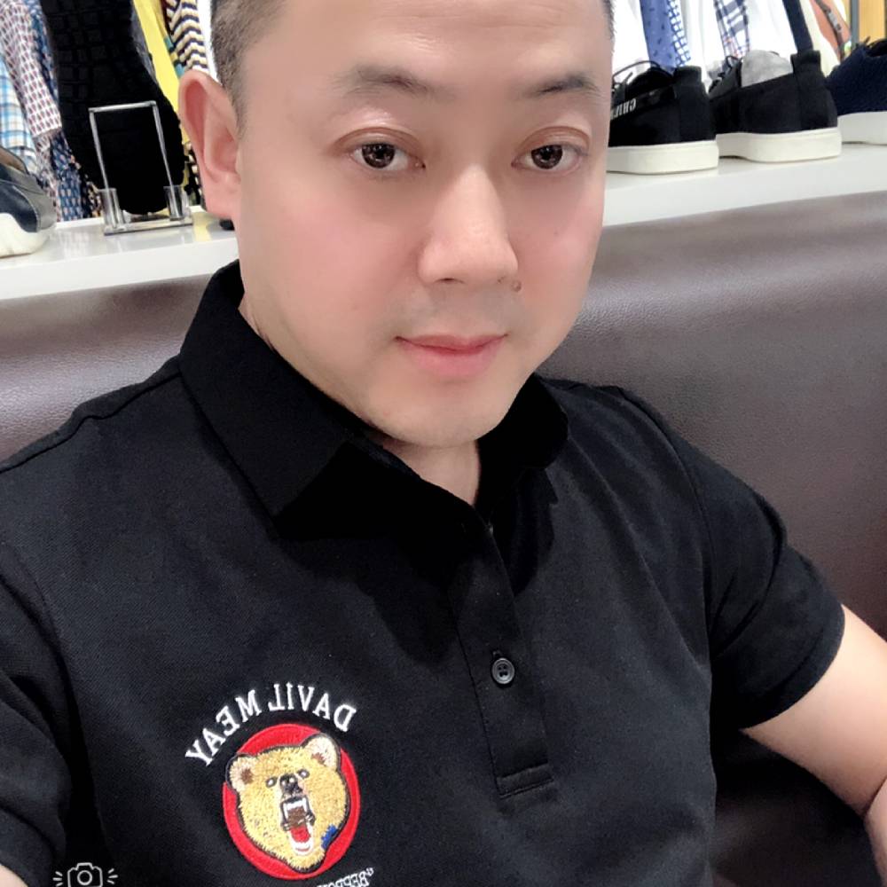 执着邂逅帅哥的照片