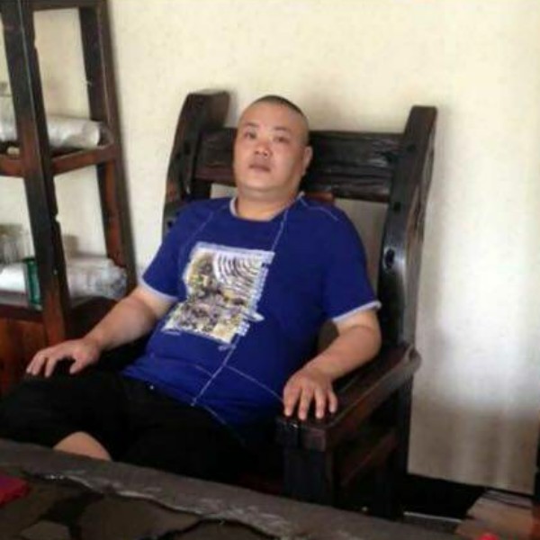 黄长旺的照片