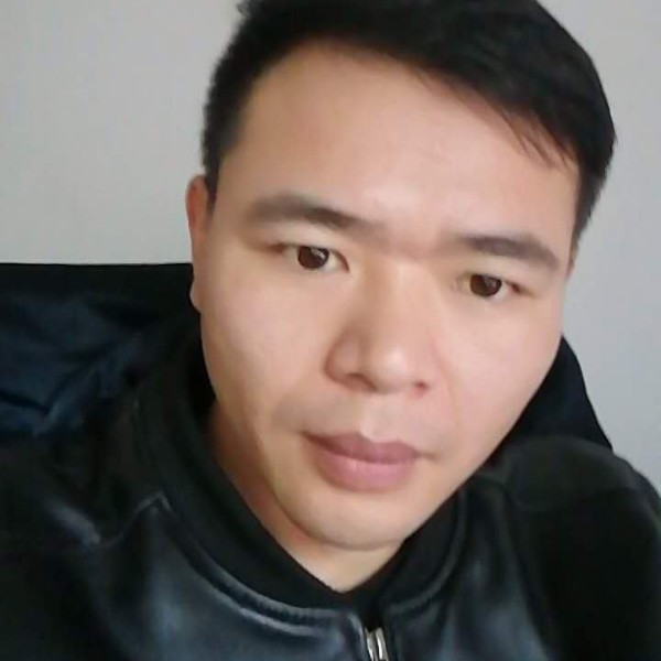 愿一生只爱你一人的照片