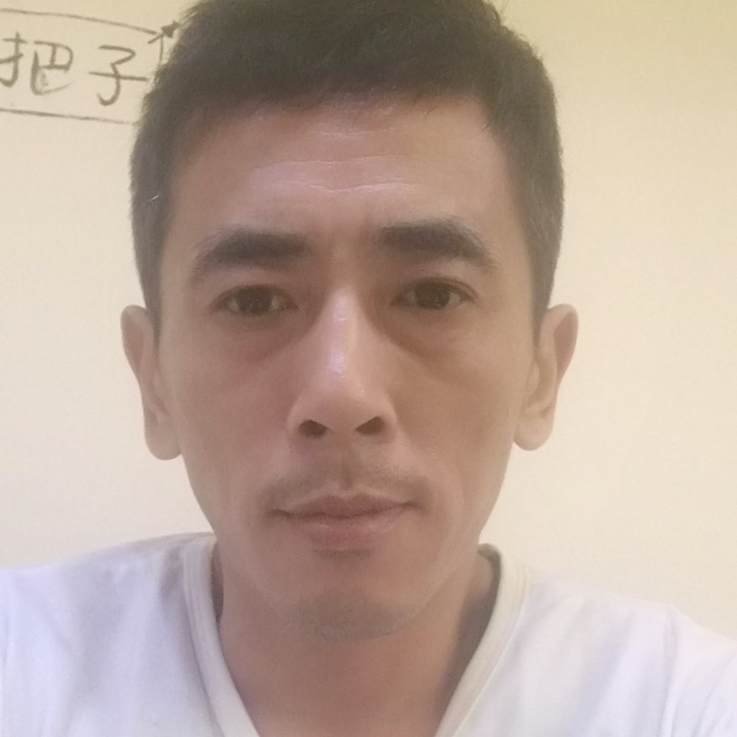 风中水壶的照片