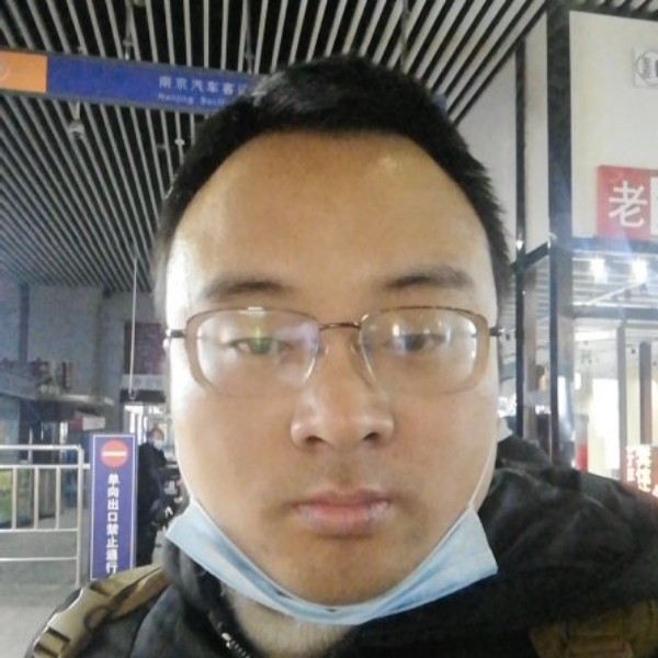 虚心扯香烟的照片