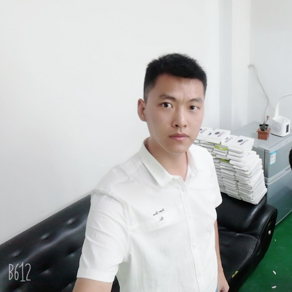 张扬扬的照片