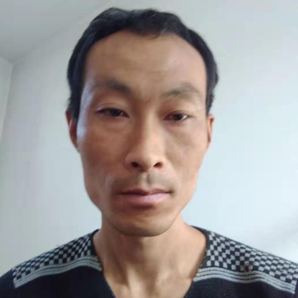磬音凝眸紧张的照片
