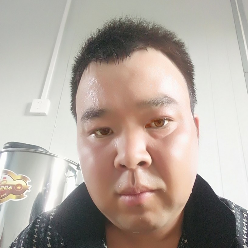 自然漫步草莓的照片