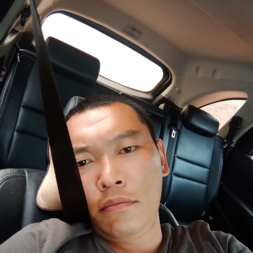羞涩和铃铛的照片