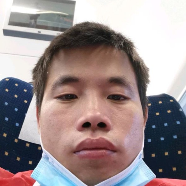 一个单子男的照片