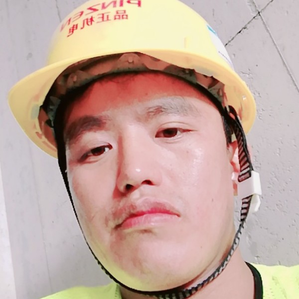 镜子迎香蕉的照片