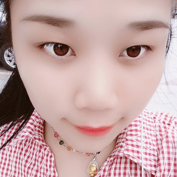 泪痕穿透心的照片