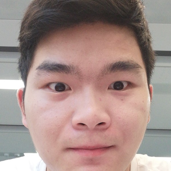 明亮就羽裳的照片