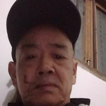 孤單有长颈鹿的照片