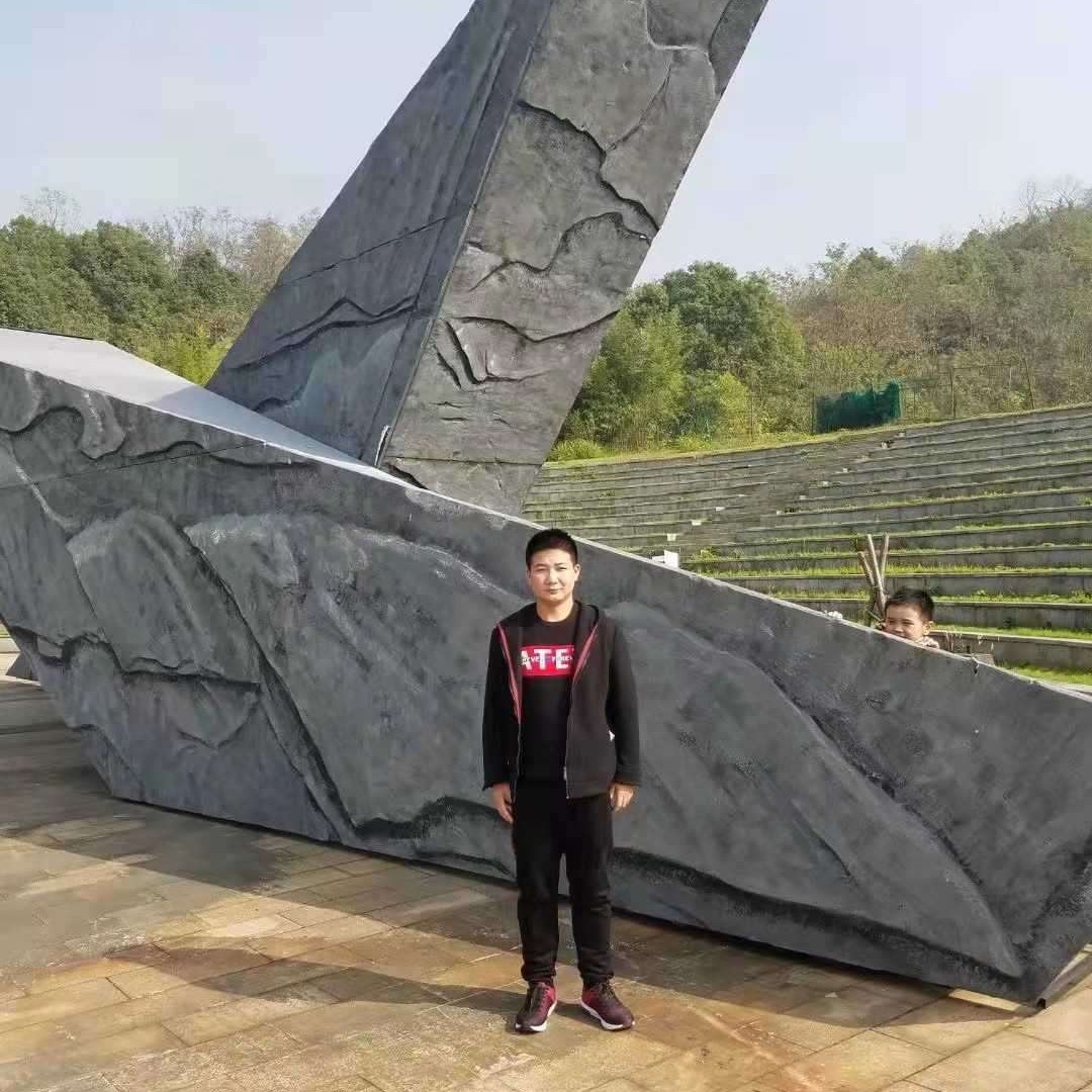 奋斗不息的男人1的照片