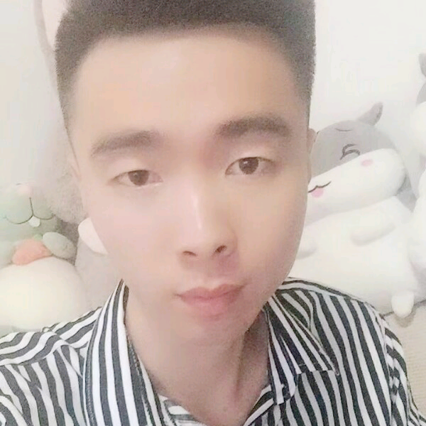 踏实小伙儿的照片