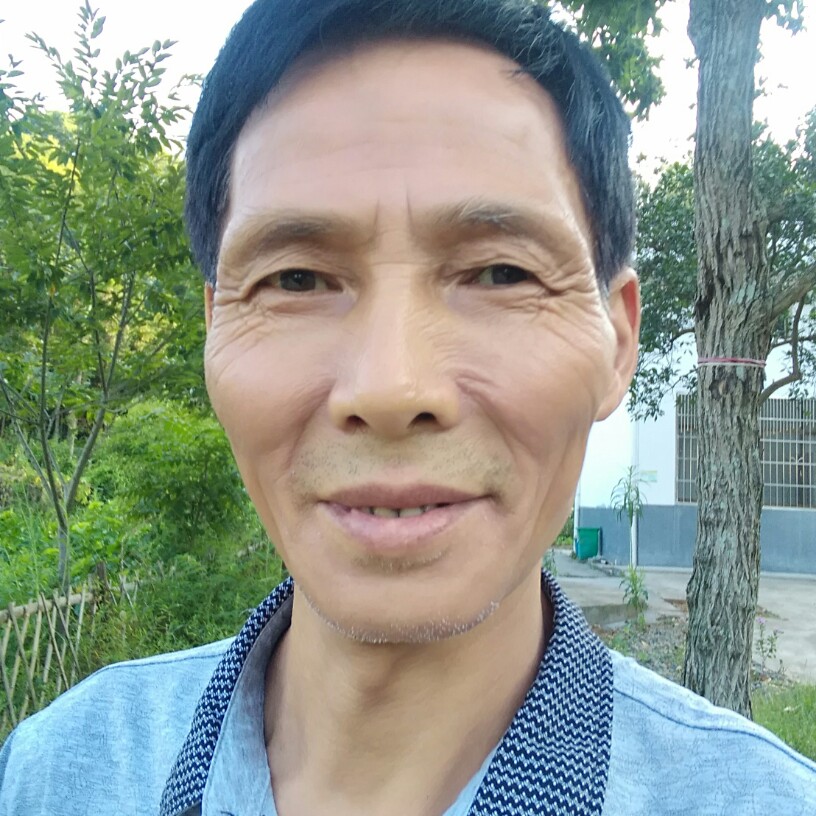 青衫拾忆一个人的照片
