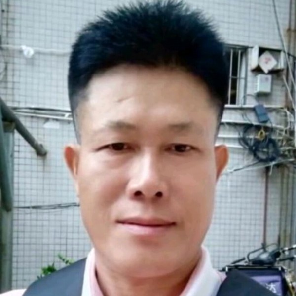 友好扯母鸡的照片