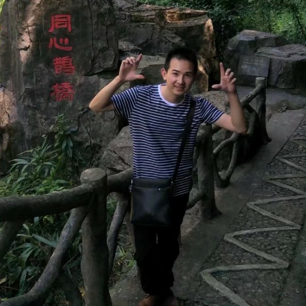 心情男孩的照片