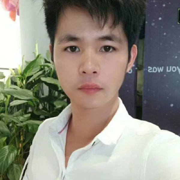 星雨就花痴的照片