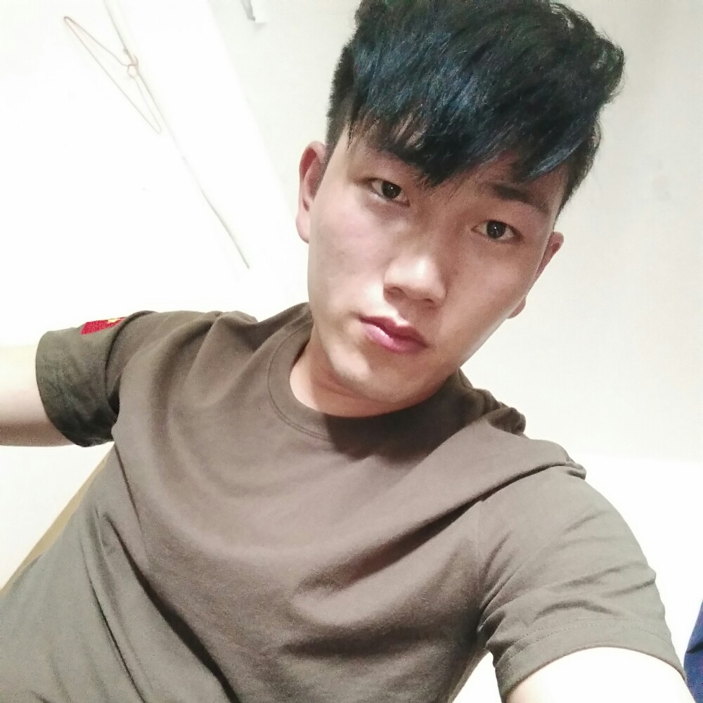一眼就看上你的照片