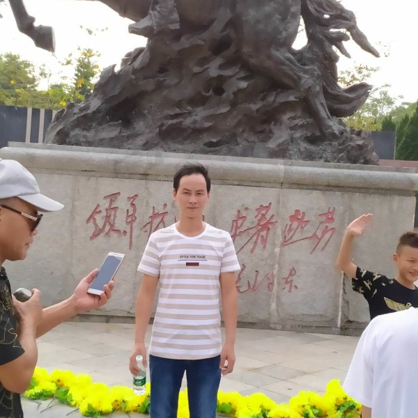 自信拾忆楼房的照片