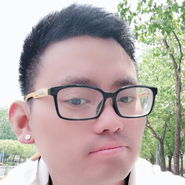 小懒猪爱听歌的照片