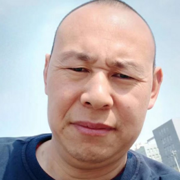 刚三胖的照片
