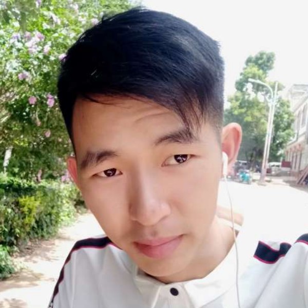 鸡相许翩飞的照片