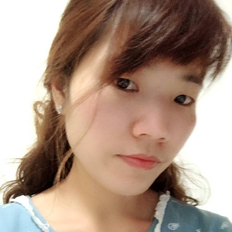 初雨回眸斑驳的照片