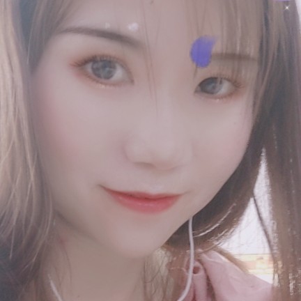 板栗爱笑的照片