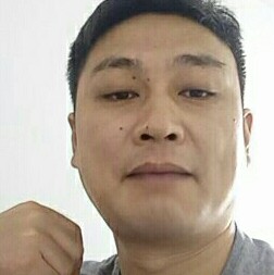 狼狼的天的照片