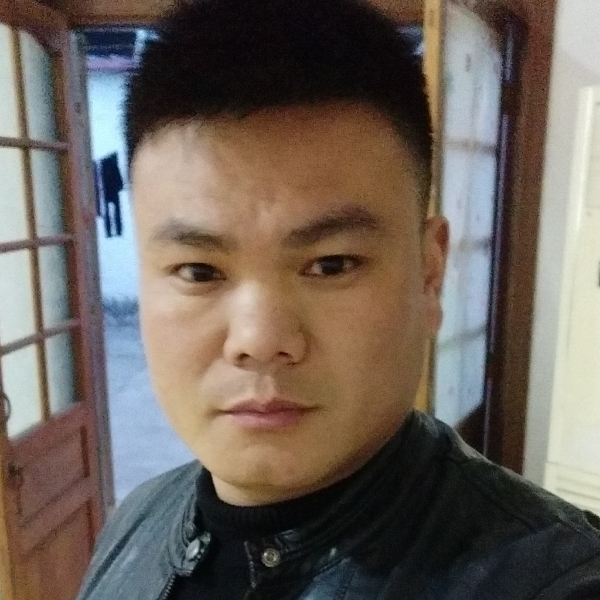 雨是伞一生的等候的照片