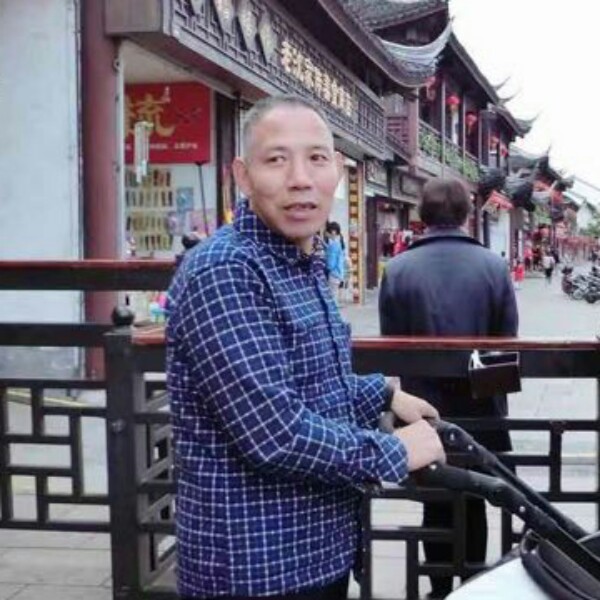 糟糕冷眸的照片