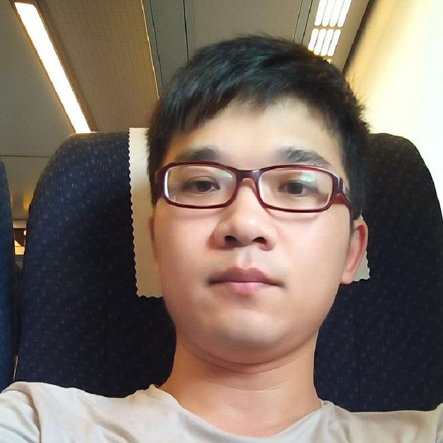 坦率笑钢笔的照片